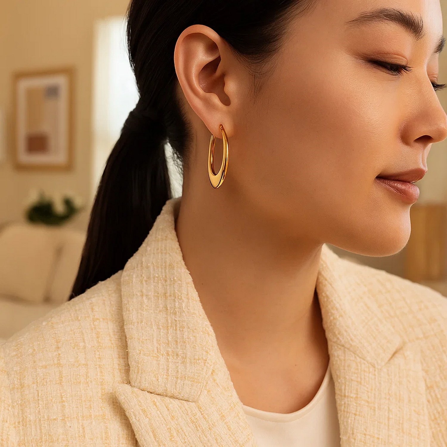 14k Yellow Gold Puffed Graduated Open Oval Earrings - Image 3