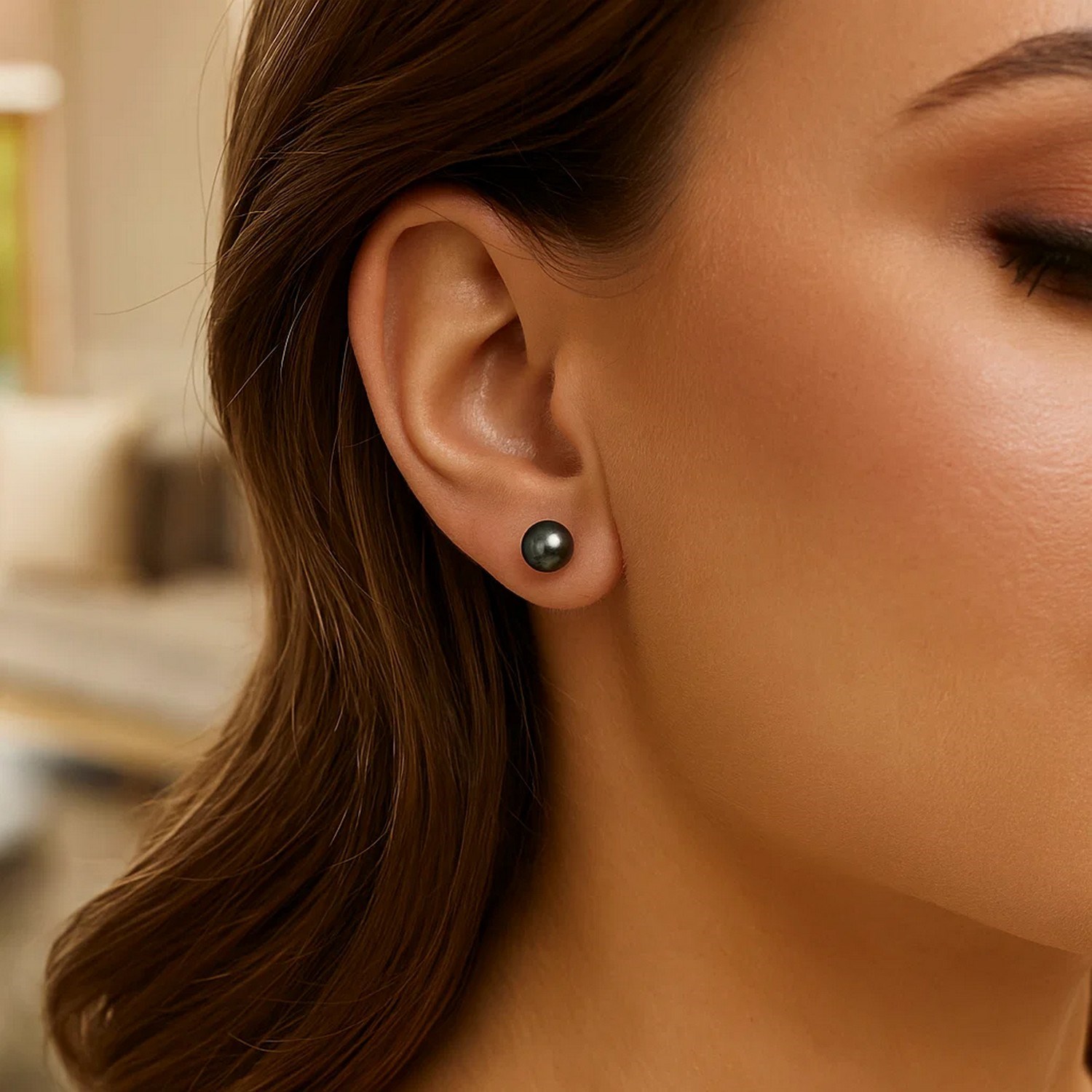 14k Yellow Gold Cultured Black Pearl Stud Earrings (7mm) - Image 4