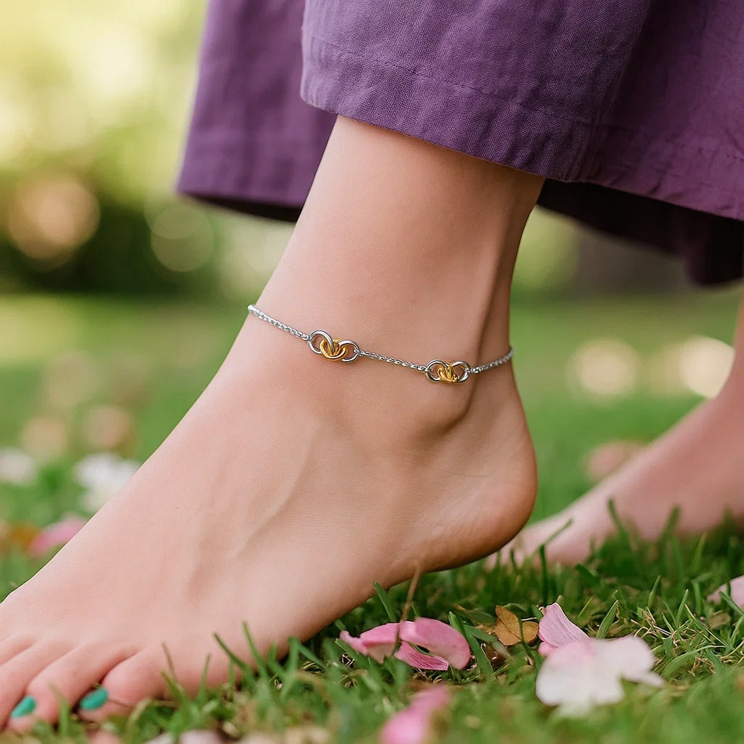 14k Yellow Gold and Sterling Silver Triple Ring Stationed Anklet - Image 5