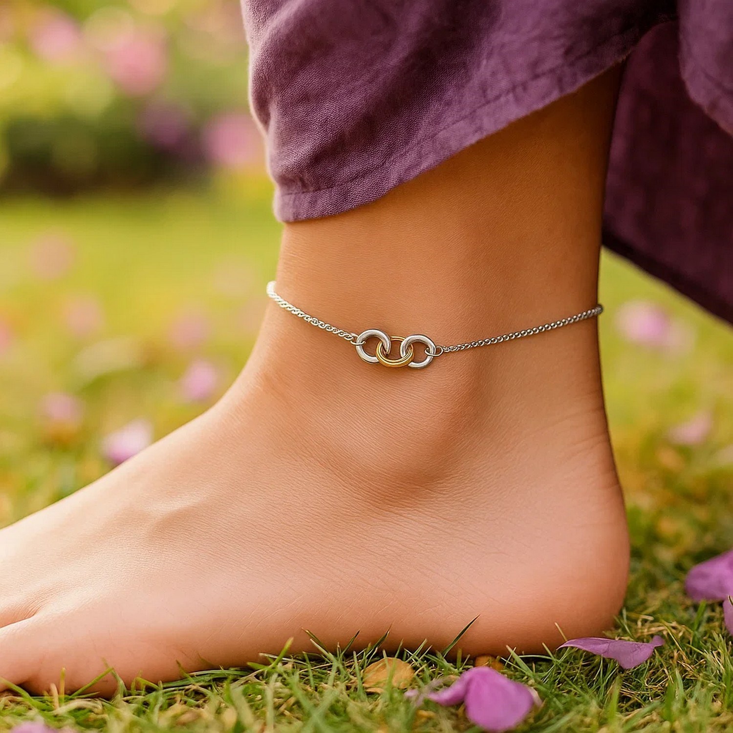 14k Yellow Gold and Sterling Silver Triple Ring Stationed Anklet - Image 6