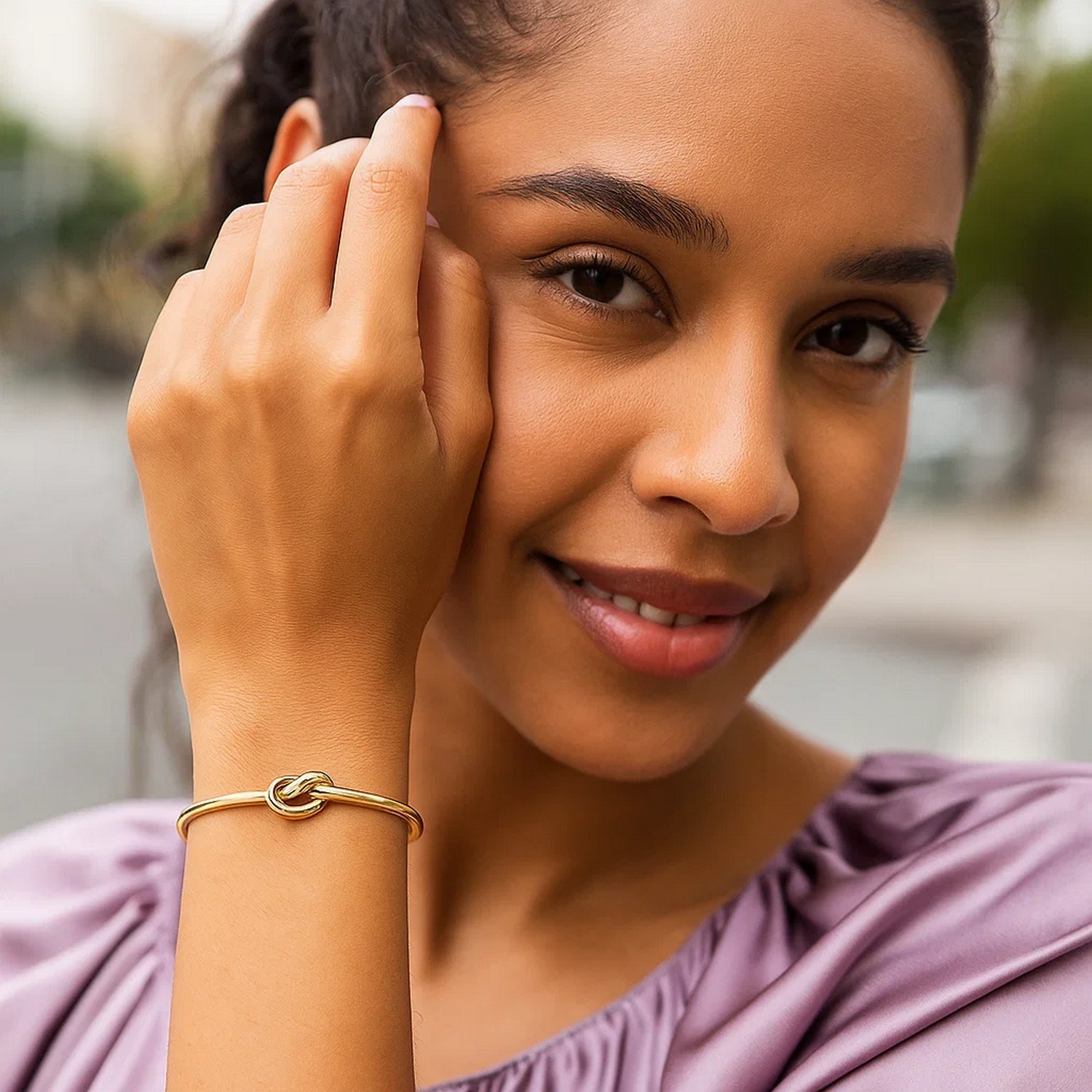 14k Yellow Gold Bangle Bracelet with Polished Knot (9.50 mm) - Image 3