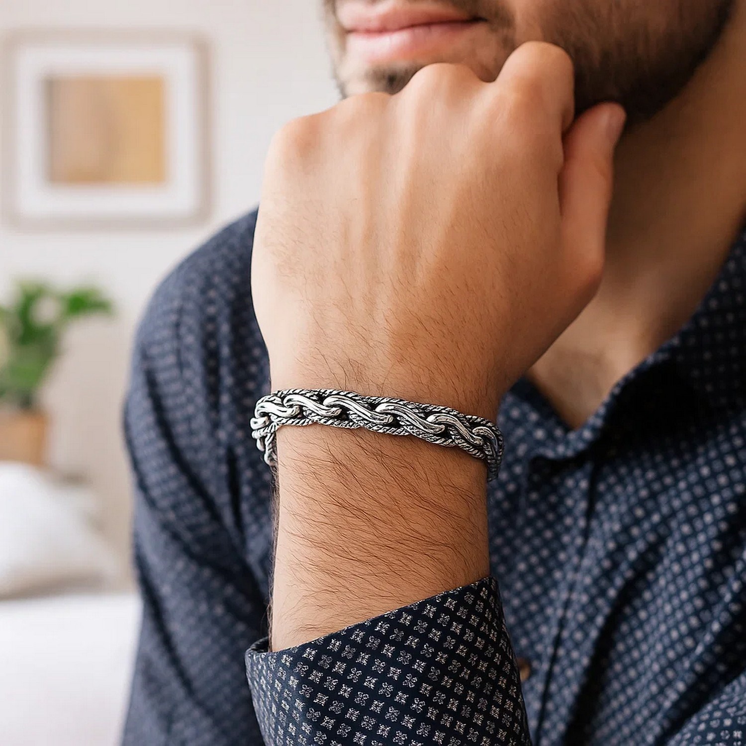 Oxidized Sterling Silver Mens Chain Bracelet in a Cable Motif (8.50 mm) - Image 5
