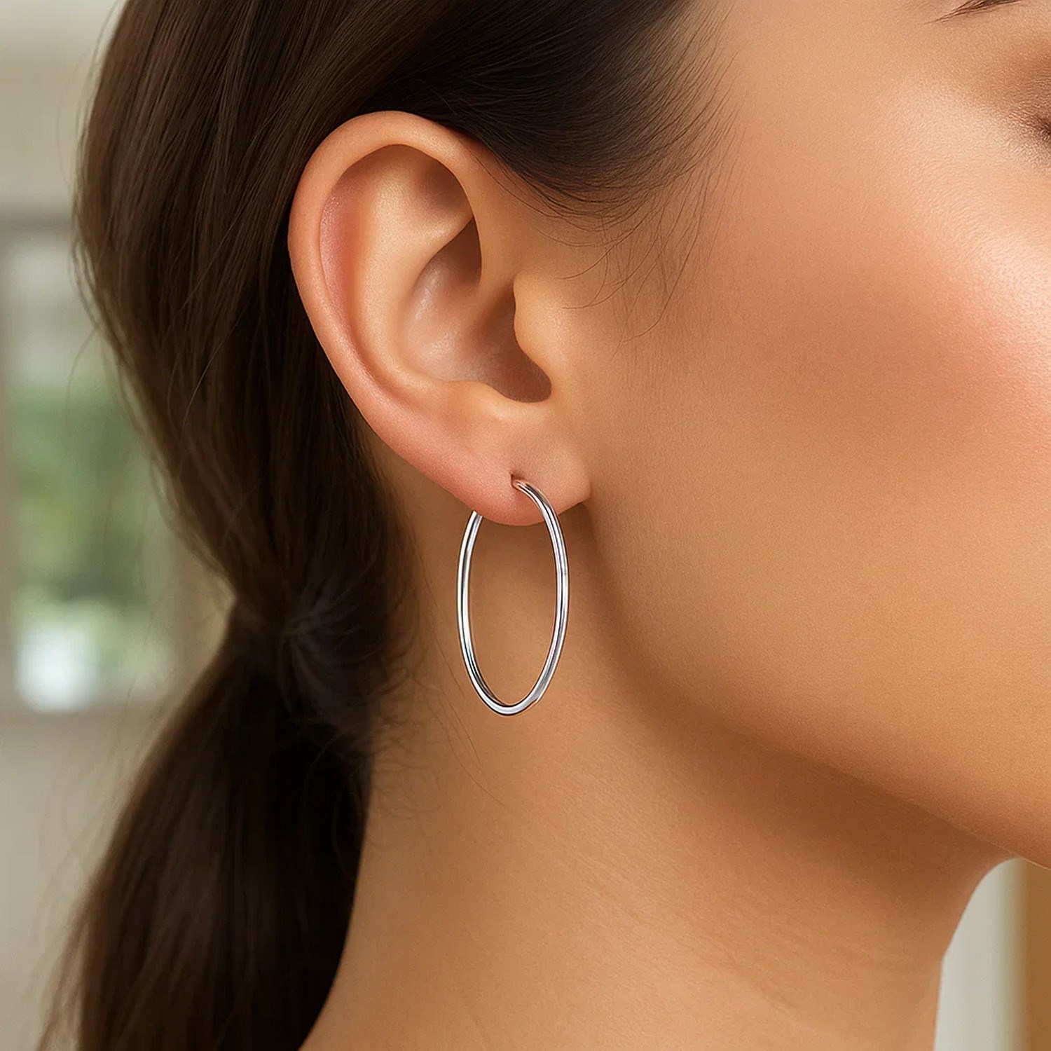 14k White Gold Polished Hoop Earrings (1.5x30mm) - Image 5