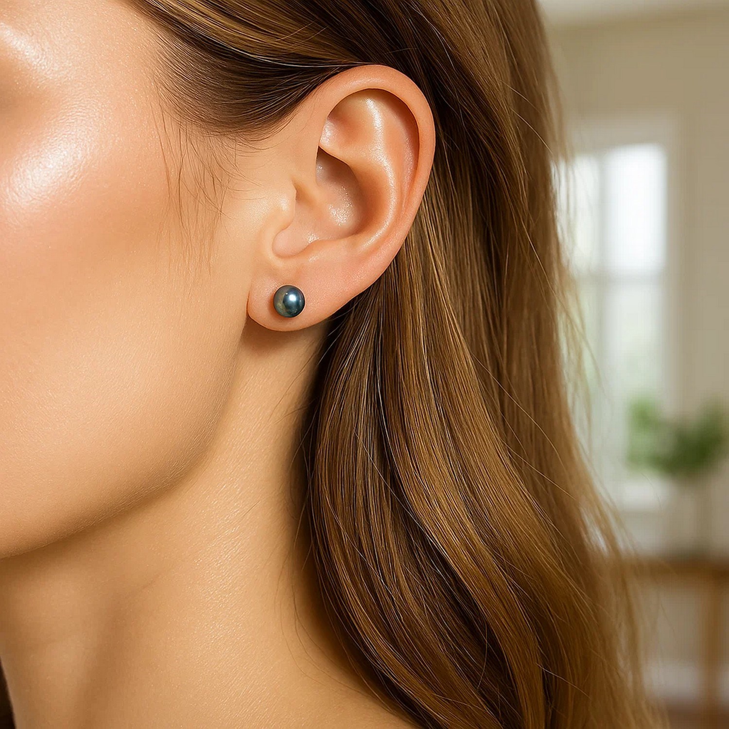14k Yellow Gold Cultured Black Pearl Stud Earrings (6mm) - Image 5