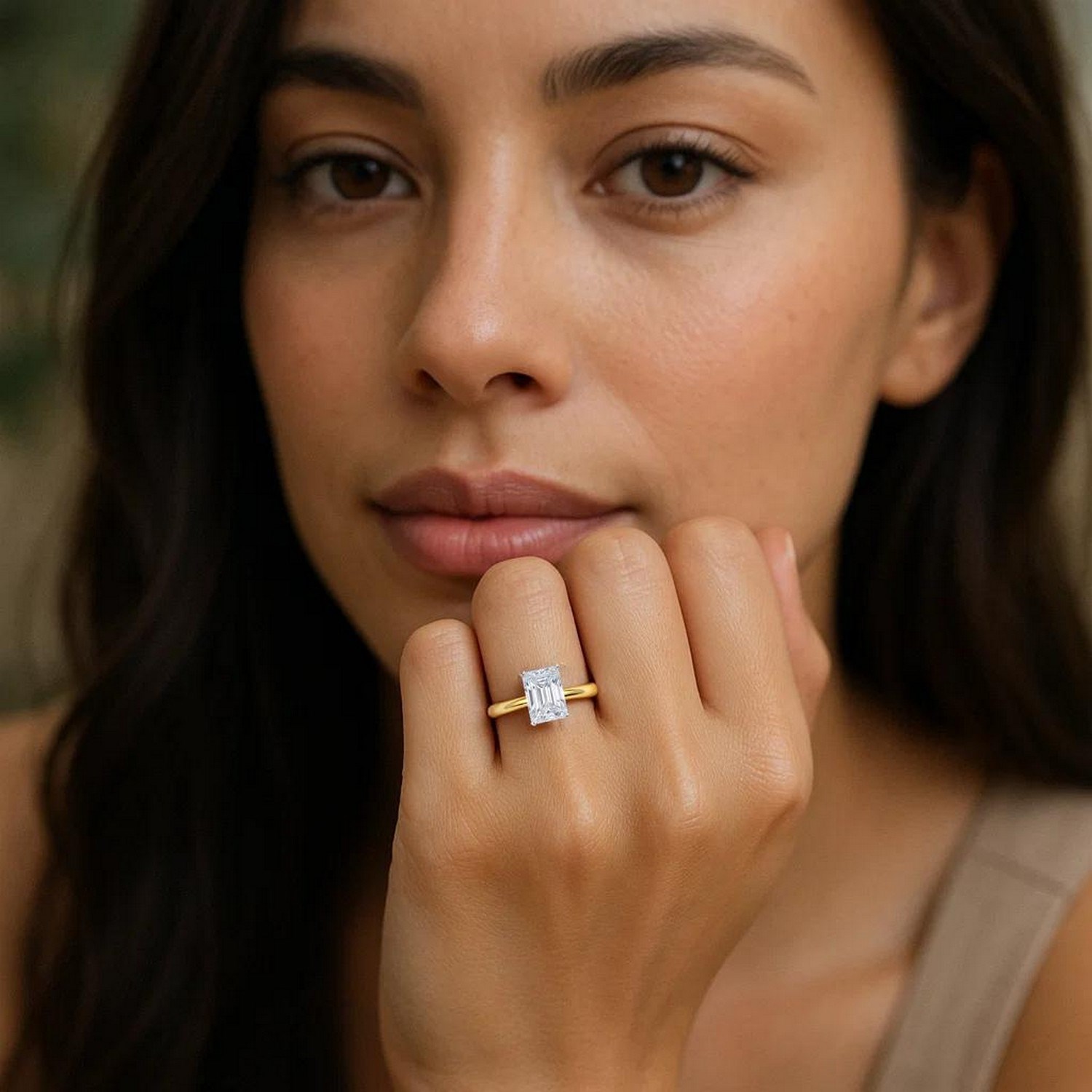 1.50Ct Radiant Lab Grown IGI G/VS1 Diamond Ring in 10K Yellow Gold - Image 5