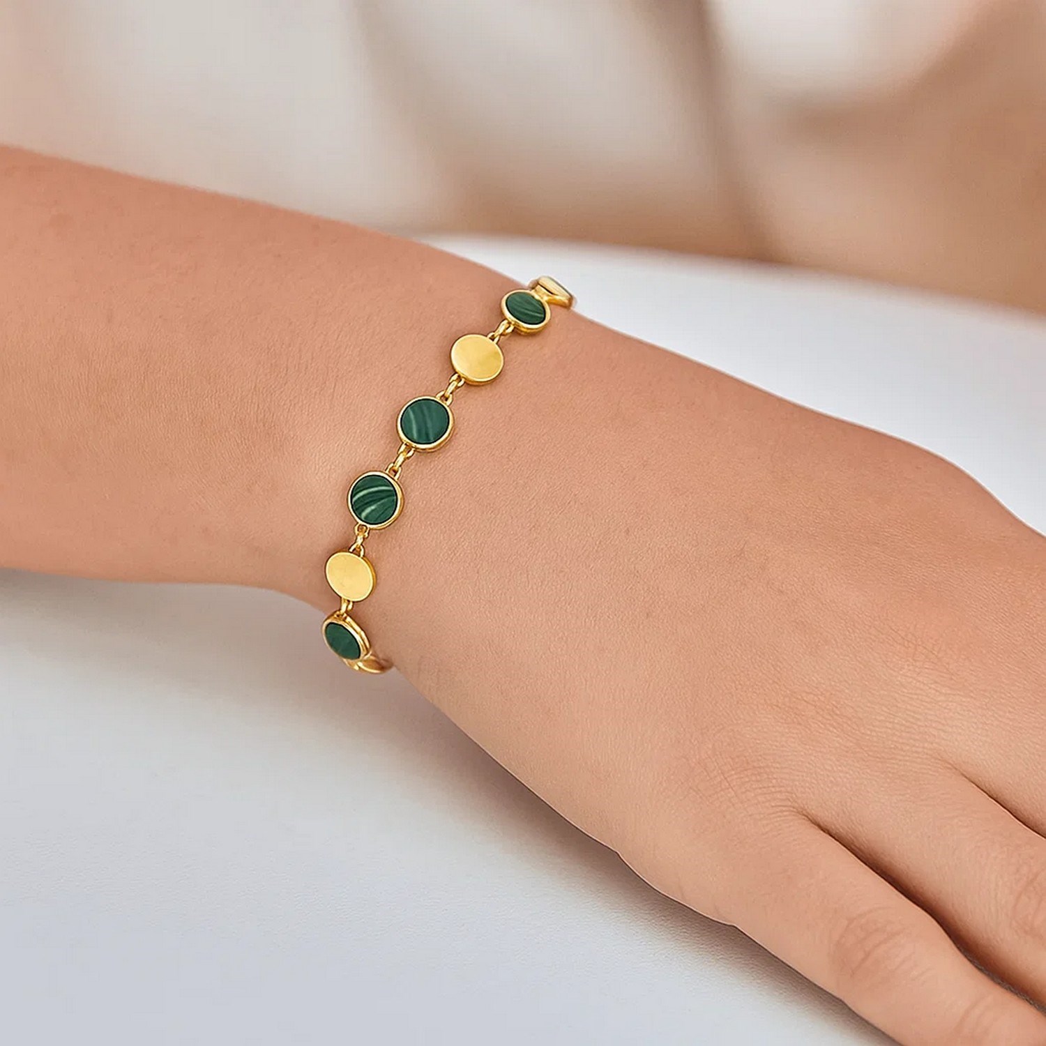 Malachite Gem Alternating Bracelet in 14K Yellow Gold (5.00 mm) - Image 6