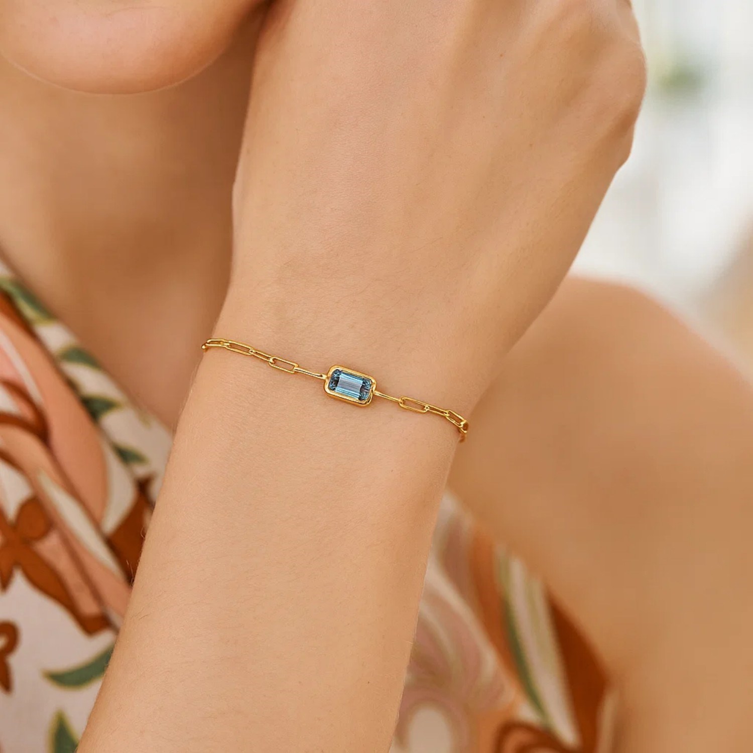 14K Yellow Gold Blue Topaz Paperclip Bracelet (1.50 mm) - Image 4
