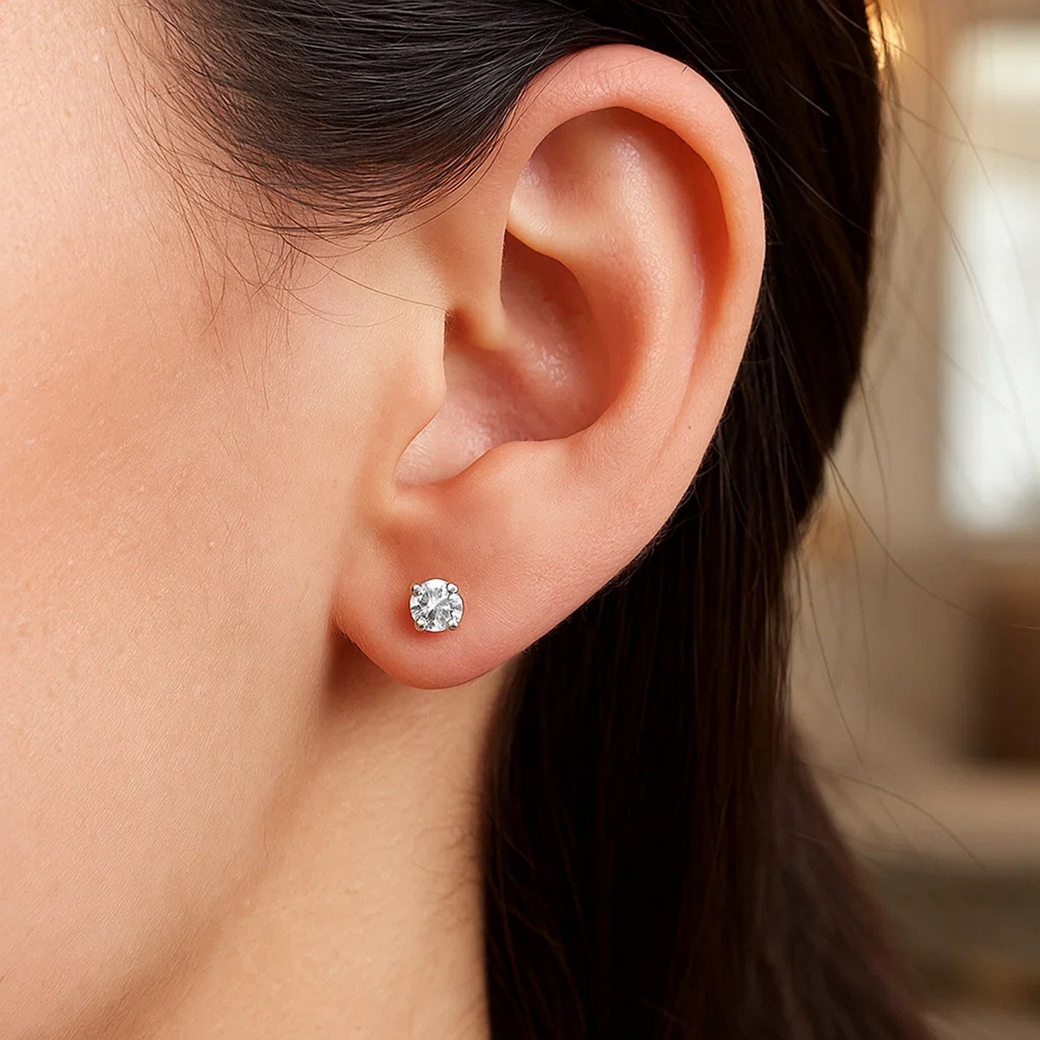 14k White Gold 4mm Faceted White Cubic Zirconia Stud Earrings(4mm) - Image 2