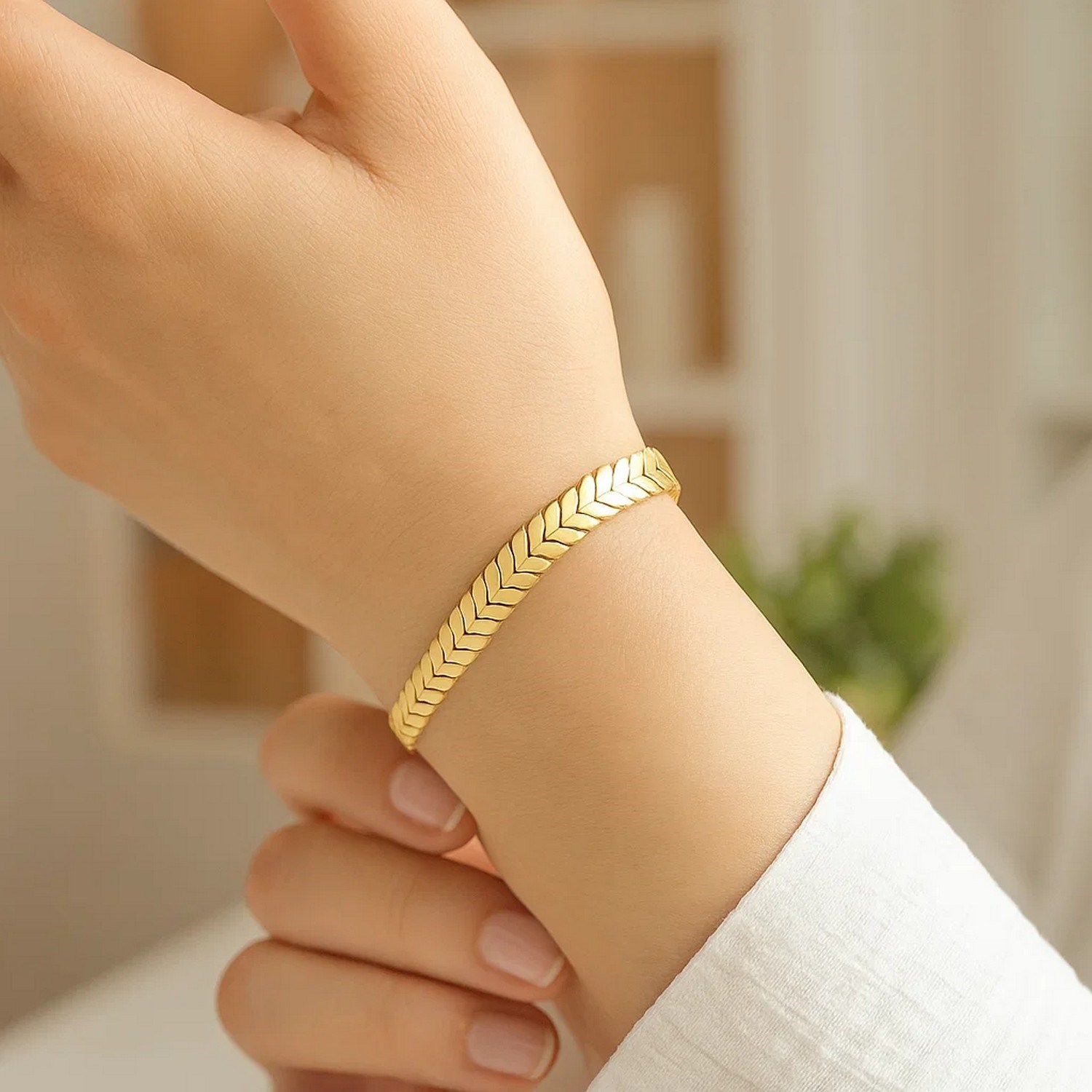 14k Yellow Gold High Polish Chevron Link Bracelet (6.00 mm) - Image 5
