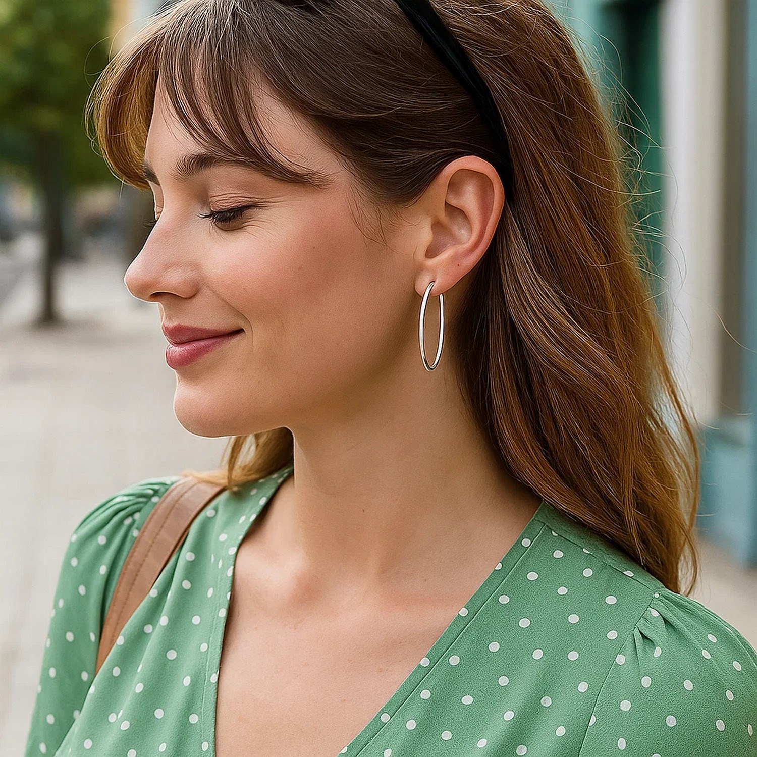 14k White Gold Slim Oval Shape Hoop Earrings - Image 2