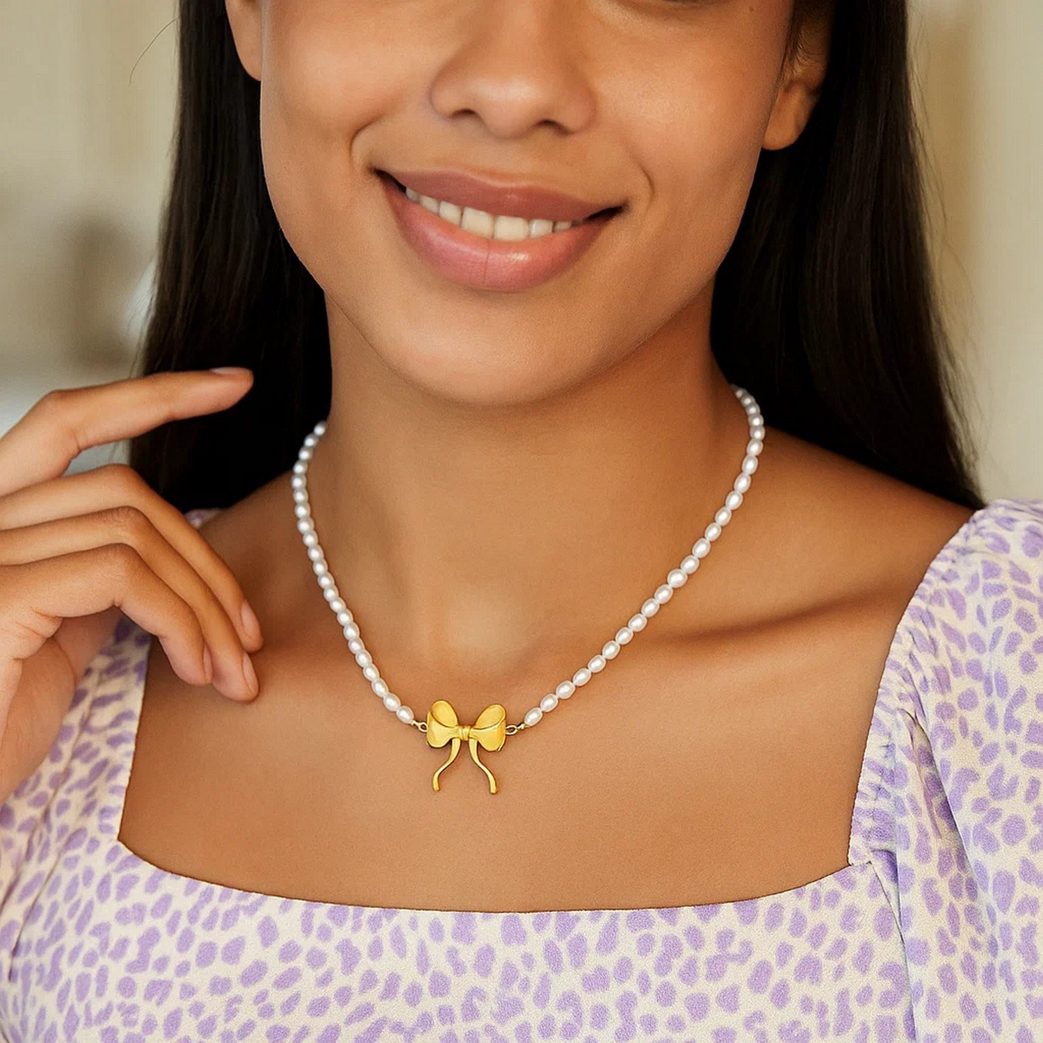 14K Yellow Gold Bow and Pearl Necklace - Image 5