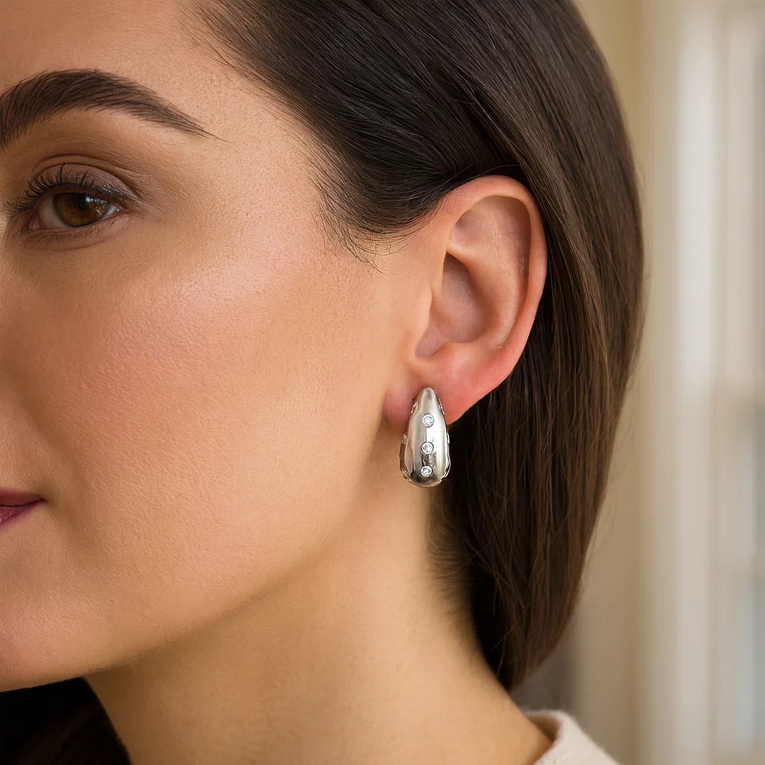 Sterling Silver Puffed Raindrop with Cubic Zirconia Stones Earrings - Image 4